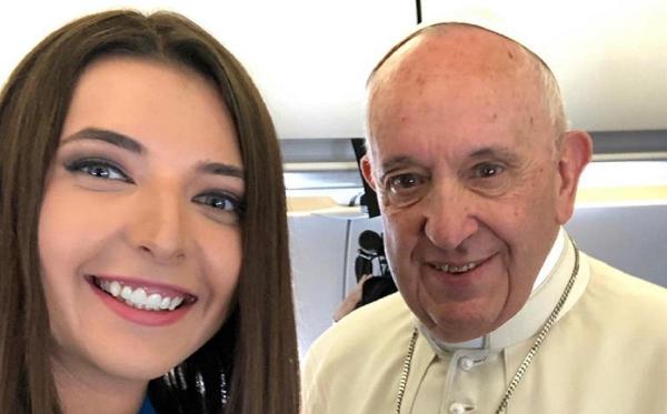 Madalina Iacor este cel mai tânăr jurnalist acreditat la Vatican