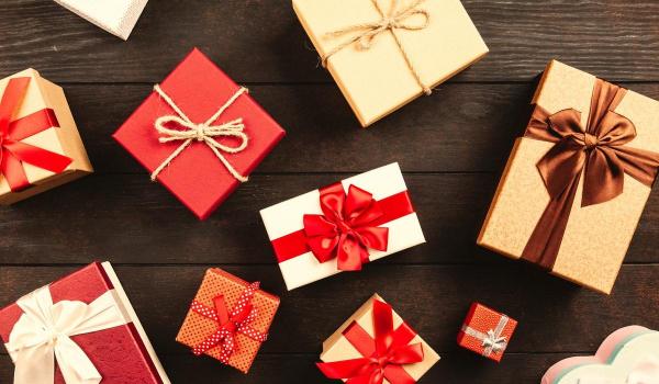 Cadouri utile pentru bunici