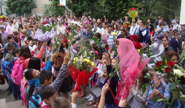 Începe vacanţa de vară