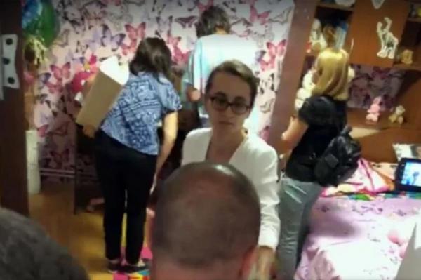 Procuroarea care a luat cu forţa fetița adoptată din Baia de Aramă va fi cercetată de Inspecția Judiciară