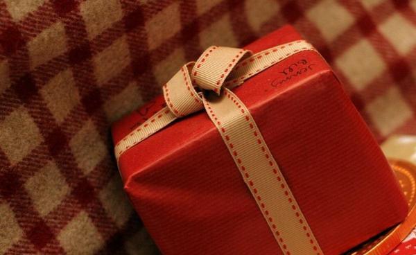 Card cadou, idee pentru a surprinde o femeie