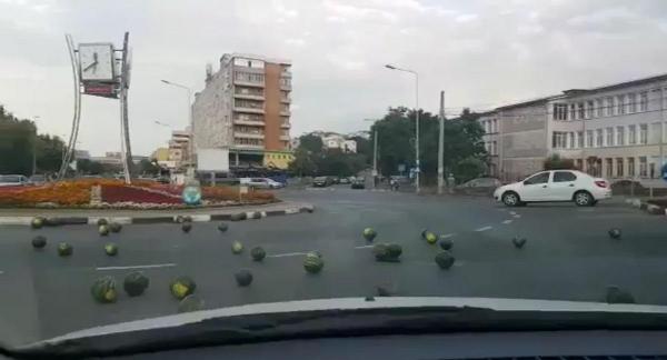 Pepeni într-o intersecție din Tulcea