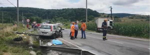 Femeia şi copilul ei de cinci ani au murit