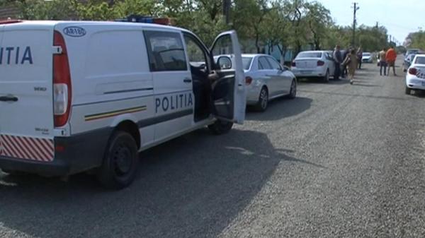 Mașini de poliție la o intervenție