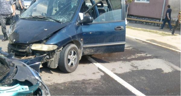 Şase persoane au avut nevoie de îngrijiri medicale, după accidentul produs în Sibiu