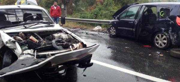 Accidentul din Vâlcea s-a soldat cu cinci răniţi