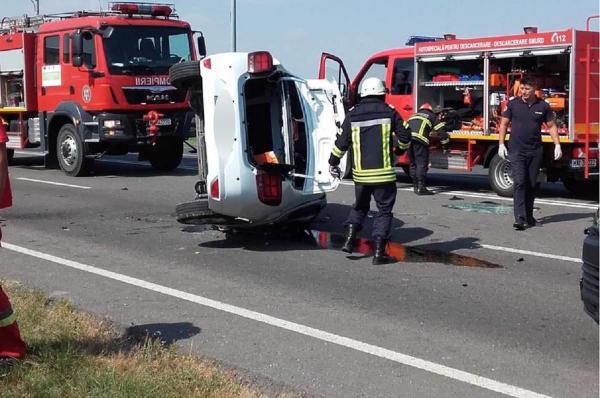 Una dintre persoanele rănite în accidentul de la Ovidiu, preluată de un elicopter SMURD