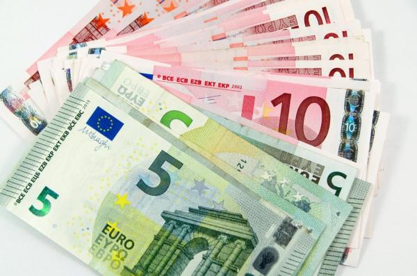 Curs euro-dolar