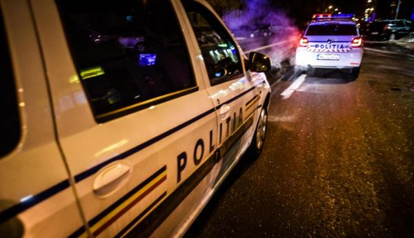 Consulul onorific al Serbiei, urmărire cu poliţia în Bucureşti. Bărbatul a lovit maşina poliţiei, o agentă a fost rănită