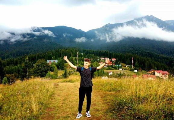 Un băiat de 14 ani din Pașcani a murit după ce s-a internat pentru o operație banală