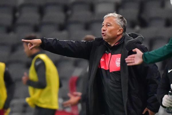 Dan Petrescu este la al doilea mandat ca antrenor principal al formației CFR Cluj