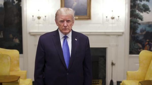 Donald Trump transmite un mesaj video înainte de a merge la spital pentru a fi tratat de COVID