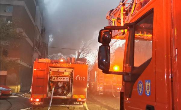 Cele două persoane care au murit erau din apartamentul în care a izbucnit incendiul