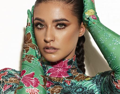 Amalia Năstase, Antonia şi Adelina Pestriţu se alătură campaniei Ajut eu!