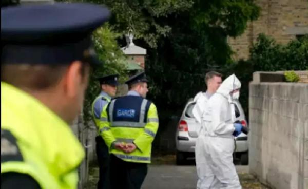 Un adolescent este judecat în legătură cu moartea românului