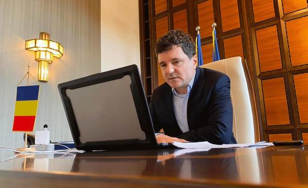 Primarul Capitalei, Nicușor Dan, participă la o videoconferință cu mai mulți oficiali europeni.
