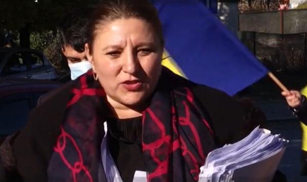 Avocata lui ÎPS Teodosie, la slujba de la Peştera Sf. Andrei: "O luam pe câmp dacă ne-ar fi oprit. Totul e o mascaradă"