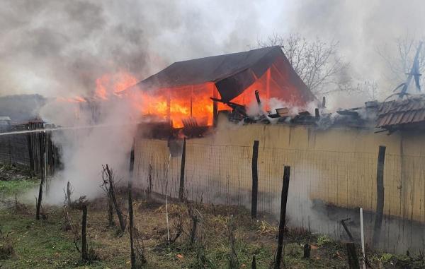 Cauza incendiului nu a fost încă stabilită