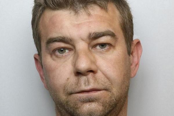 Polonezul care şi-a ucis soţia şi fiica are 40 de ani