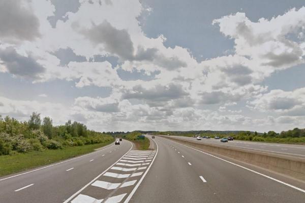 Alături de român au mai fost arestate alte două persoane