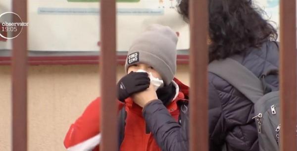 Şcoli și grădinițe închise de gripă, în București şi în ţară