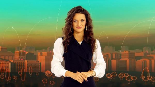 Prezentatoarea Horoscopului, Rosse, în platoul Observator