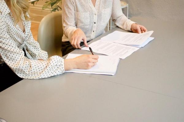 Interviul de angajare și arta negocierii: care sunt greșelile pe care să le eviți