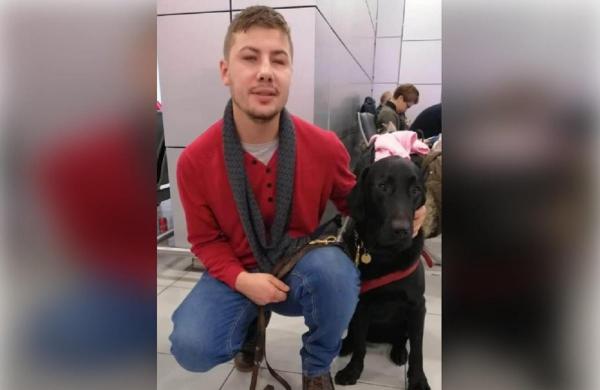 Tânăr nevăzător, umilit în tren de un controlor CFR. Băiatul a sunat la 112