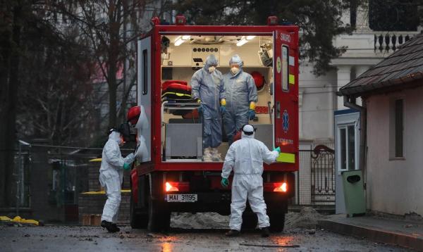 Medici la un caz de coronavirus în România