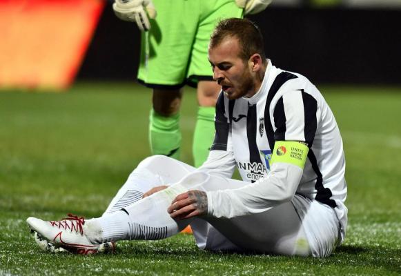 Denis Alibec, în timpul unui meci