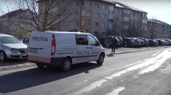 Anchetatorii înceracă să afle cine este persoana decedată