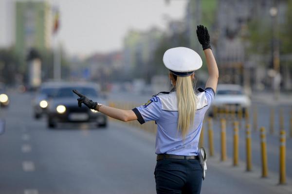 Poliția a dat 3.789 de sancțiuni contravenționale într-o singură zi, una la fiecare 22 de secunde