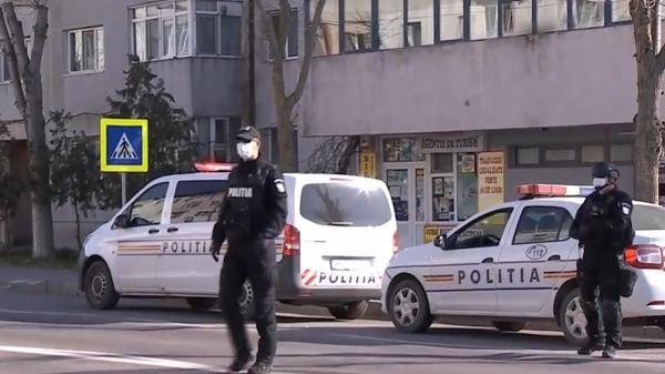 Polițiști vizează restricțiile de coronavirus în orașul Țăndărei