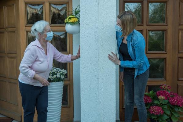 Belgienii, puși să-și aleagă 4 apropiați pentru ”bula de corona” care să-i ajute să depășească carantina