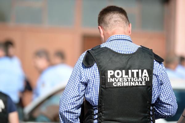 Femeie ucisă și îngropată pe malul unui pârâu, în Mureș