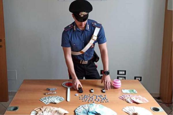 Românca este acuzată de deținere de droguri