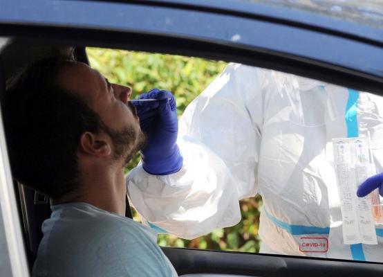 Italienii testează masiv populația