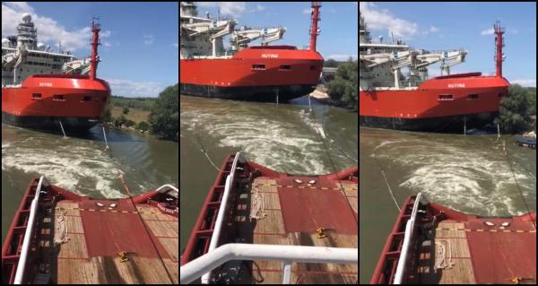 Momentul când spărgătorul de gheață Nuyina a fost scăpat de sub control și a lovit malul