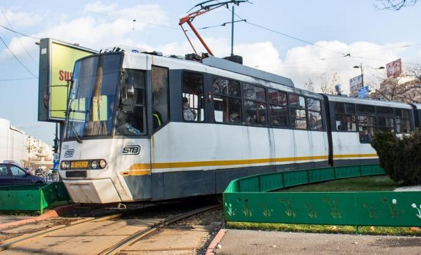 Bărbat lovit mortal de tramvai, pe linia 41 din București