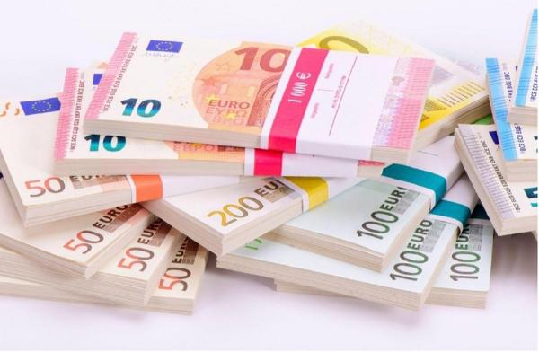 Angajatul de la Penitenciarul Rahova a fost reţinut pentru 24 de ore