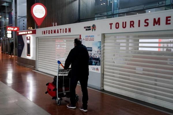 MAE anunţă noi condiţii de intrare în Franţa. De astăzi, românii care ajung în Hexagon trebuie să aibă test PCR cu rezultat negativ