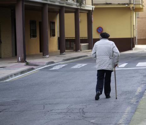 Şi-a ucis în bătaie iubita şi s-a culcat alături de ea timp de cinci nopţi. Abia în a şasea zi, Constantin i-a mărturisit unui nepot ce a făcut