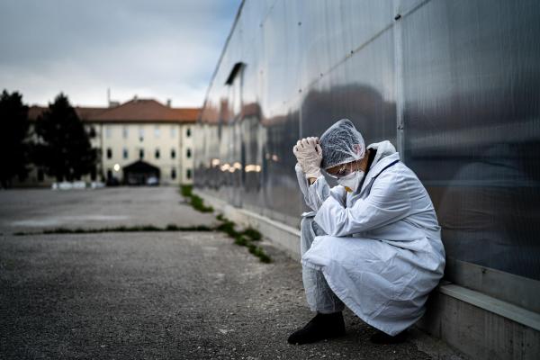 medic în pandemia de coronavirus