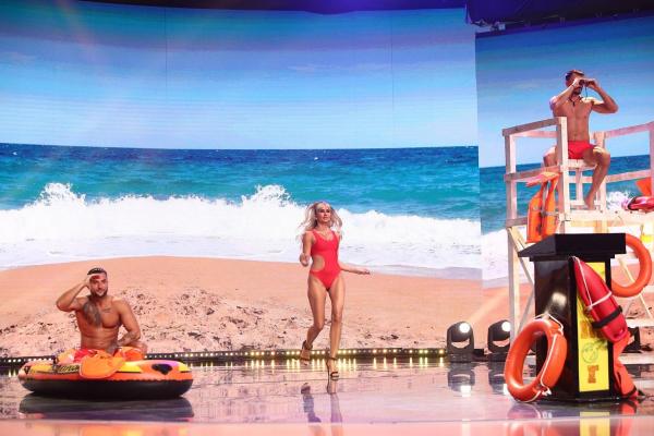 Crina Abrudan, invitat special în cea mai nouă ediţie iUmor. Şerban Copoţ: „Pe unii i-a îngropat în nisip până la gleznă, pe alții până la gât”