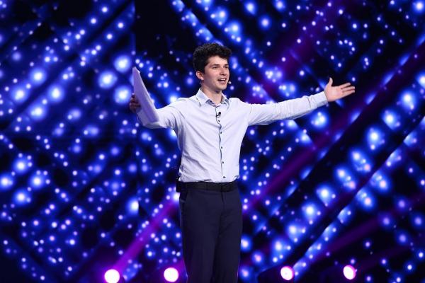 Octavian Man va merge în finala iUmor