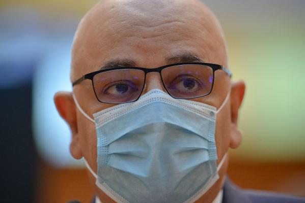 secretarul de stat Raed Arafat