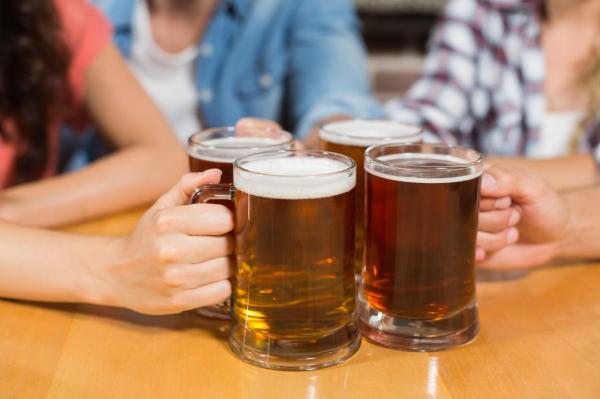 România, pe locul 10 în Europa la consumul de alcool pur. Câţi litri consumă anual un român