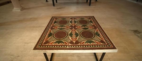 O femeie din SUA a stat 45 de ani cu o comoară în casă: a folosit-o drept masă de cafea - VIDEO