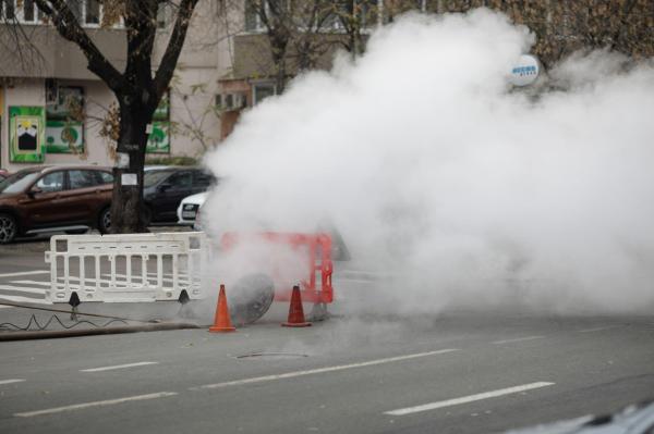 Termoenergetica anunţă pierderi de 2.000 de tone de apă fierbinte pe oră şi cere schimbarea legislaţiei: ”Reţeaua de electricitate și gaze NU ar rezista”