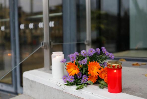 Tragedie înaintea concertului-tribut Abba din Suedia. Doi fani au murit, după ce unul dintre ei a căzut de la înălțime